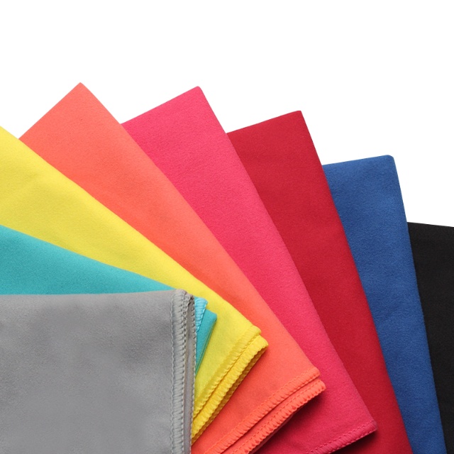 منشفة الشاطئ الرياضية المصنوعة من الألياف الدقيقة لمسح العرق سريعة الجفاف - JUHAO